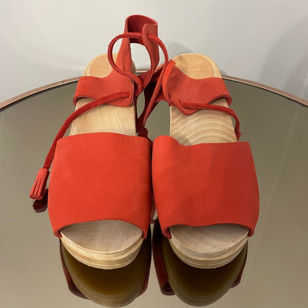 Bryr‎ Hannah Spanish Toe High Heel Clogs Sz 40 NEW